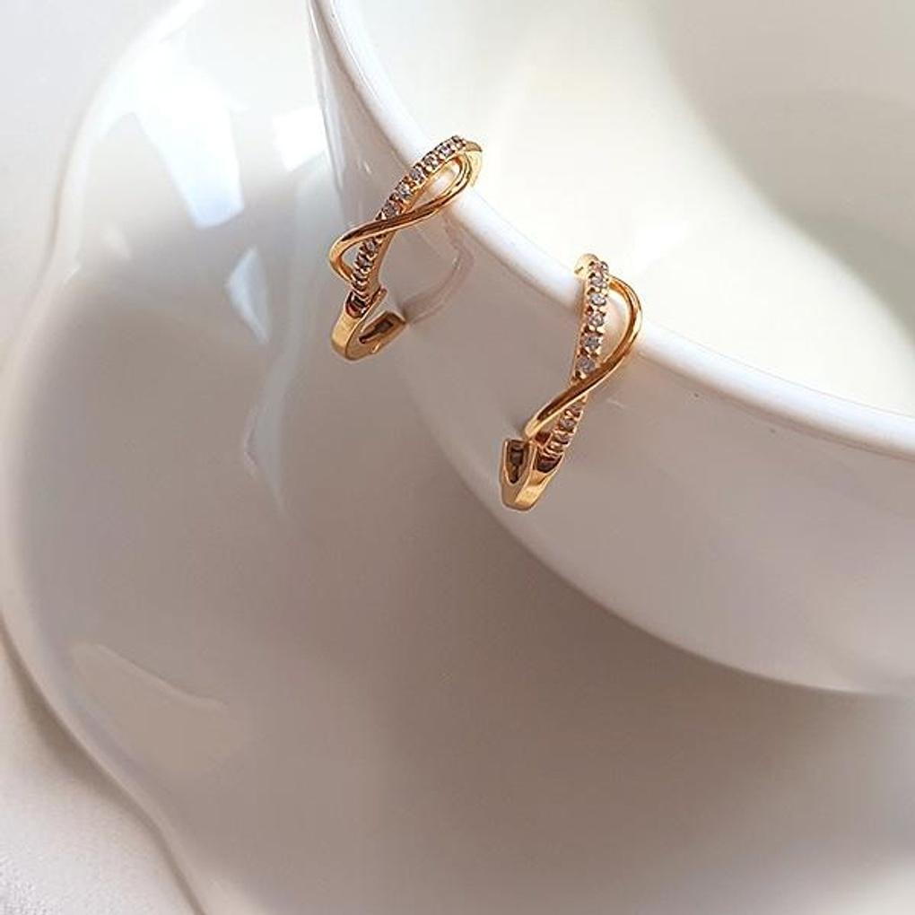 Women's Tapuho Twisted Hoop Earrings (One-Touch Style)