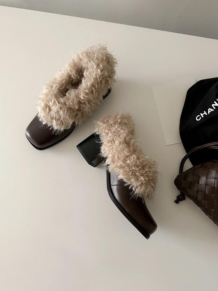 Square head fluffy shoes with one pedal, retro velvet to keep warm, Mary Jane small leather shoes, cotton shoes, thick heels, single shoes.