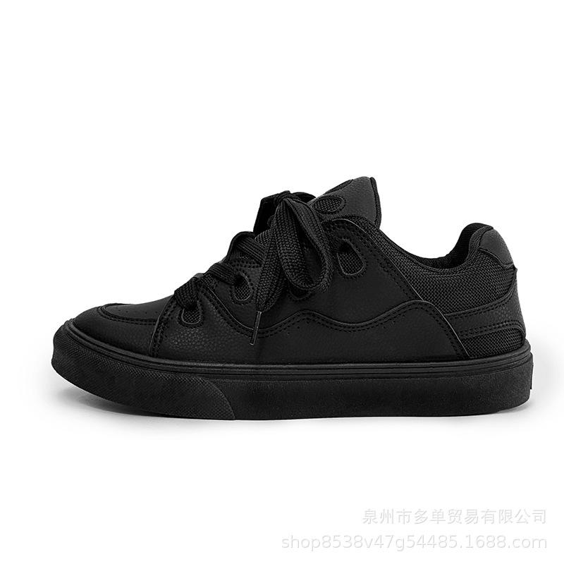 Neue Nischen-Hongkong-Stil-Brot-Schuhe Retro-Freizeit-Skateboardschuhe Japanische Trendschuhe Bequeme Schuhe mit dicker Sohle