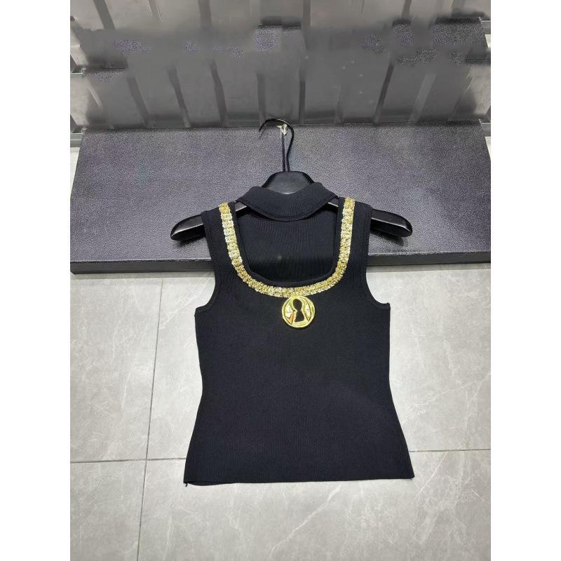 European Style Knit Halter Neck Vest with Metal Accessories - Slimming, Short, and Versatile