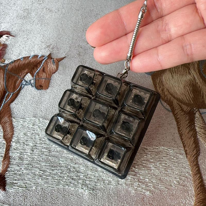 9 Keys Keyboard Keycaps Keychain Fidget Toy Anti-Anxiety Point Keycaps Party Stress Relief Diy Keycaps Toy Keyboard Caps