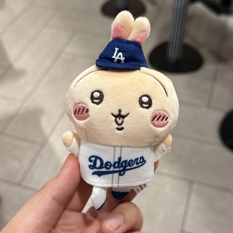 Chiikawa Hachiware Usagi Baseball Cartoon Keychain Plush Toy For Kids