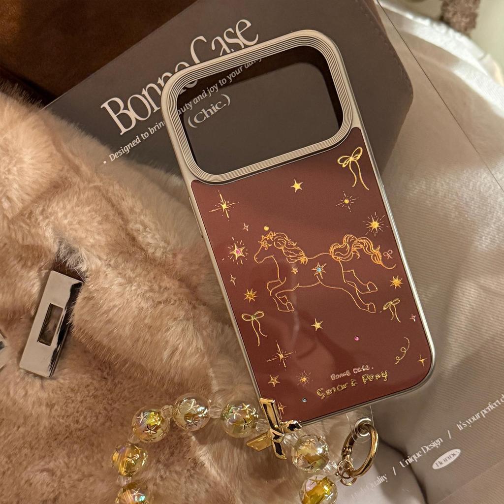 Creative Gold Pony Phone Case Bracelet for iPhone 16, iPhone 17, iPhone 17 Pro Max