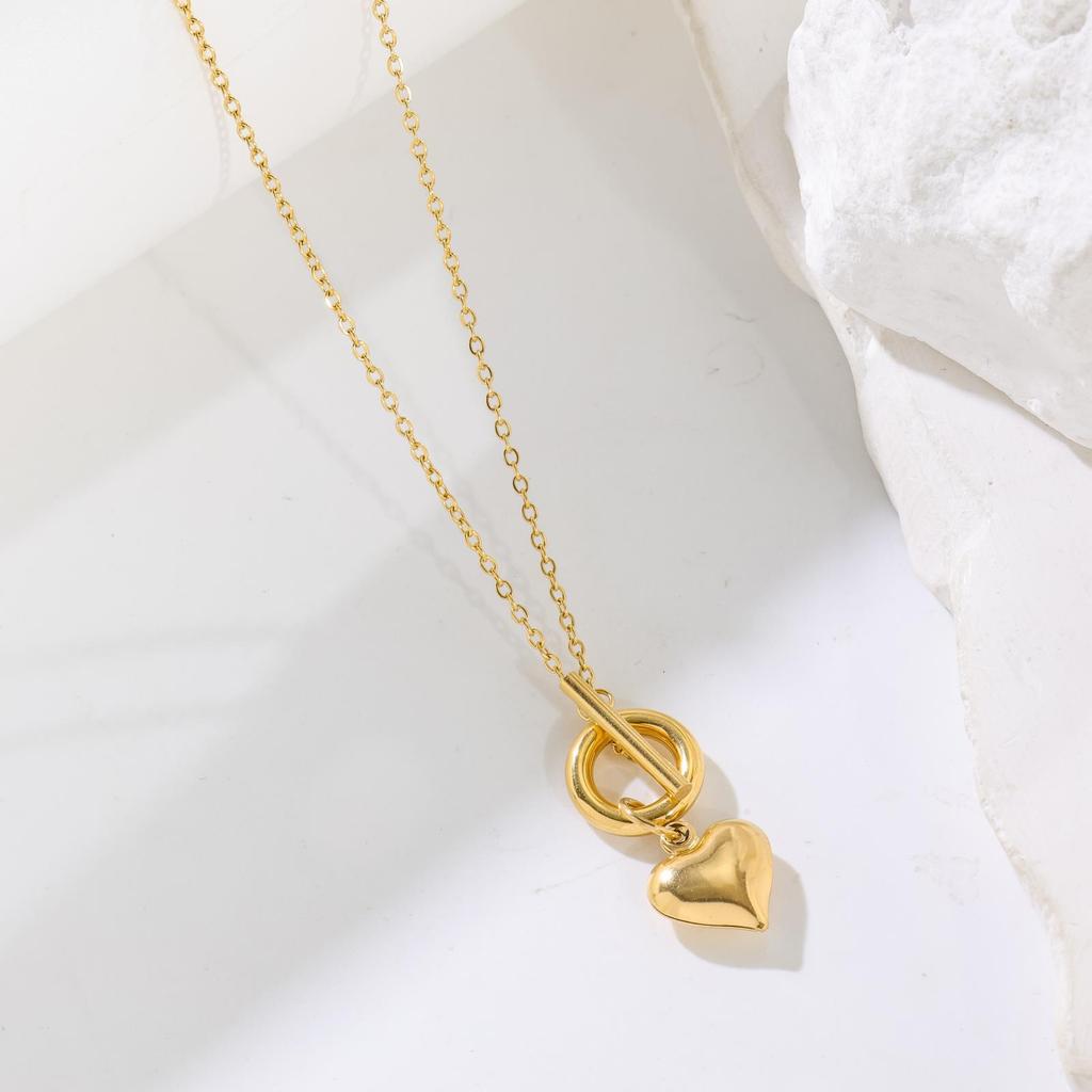 French Retro-Plated 18K Gold Love Necklace, Titanium Steel Ot Buckle Necklace, Easy To Wear And Non-Fading Gift