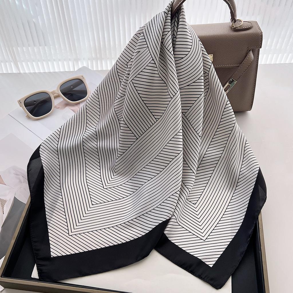 Spring And Summer Striped Simulated Silk Scarf 70 * 70Cm Small Square Scarf For Women With T-Shirt Shawl Decoration Tied Bag Scarf