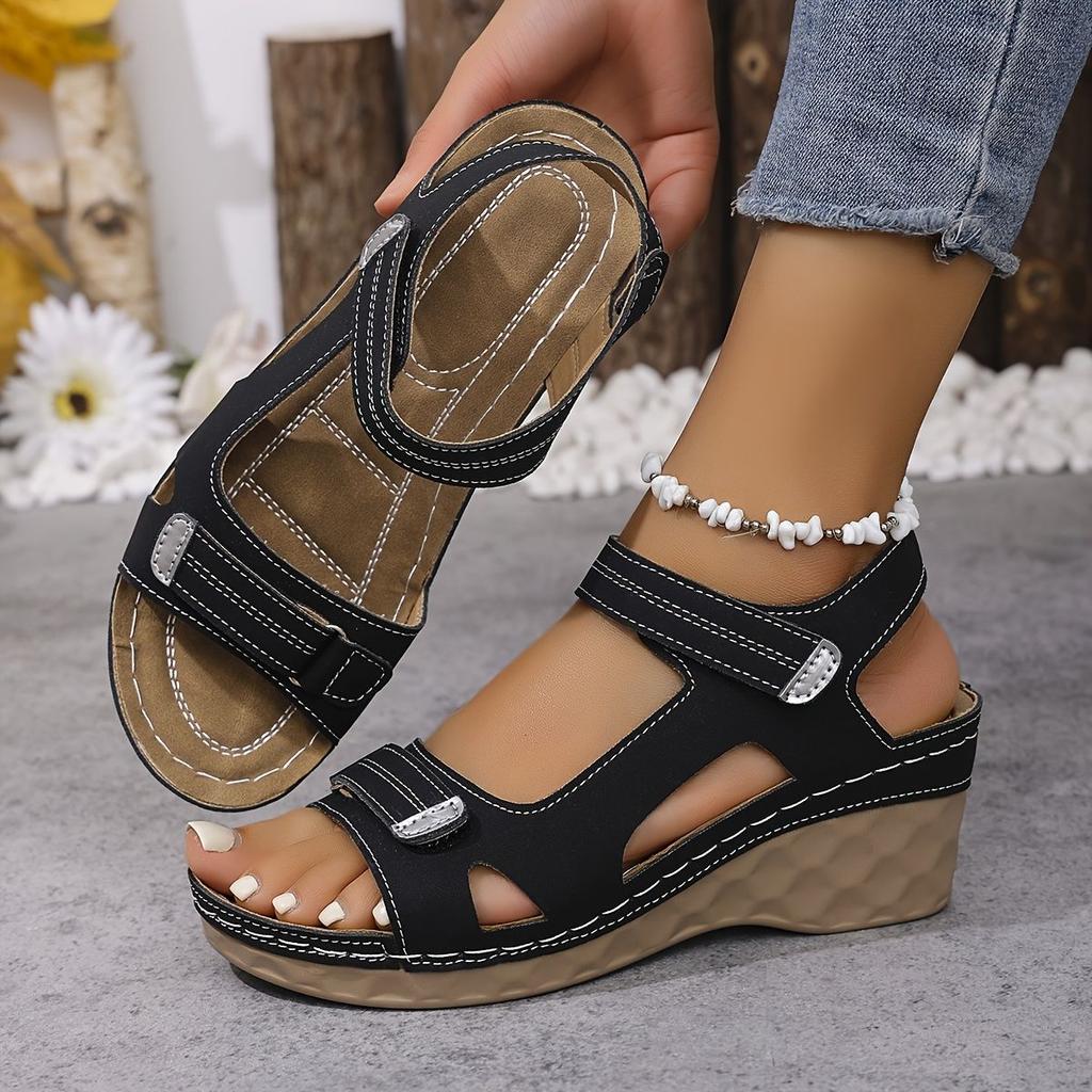 2026 New Ladies Retro Fashion Casual Shoes Lightweight and Comfortable Designer Sandals Ladies Sandals