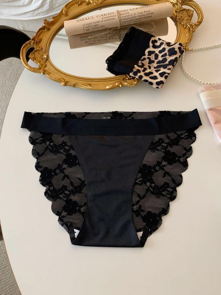 Leopard Print Lace Low-Rise Seamless Thong - Sexy Ice Silk Panties for Women