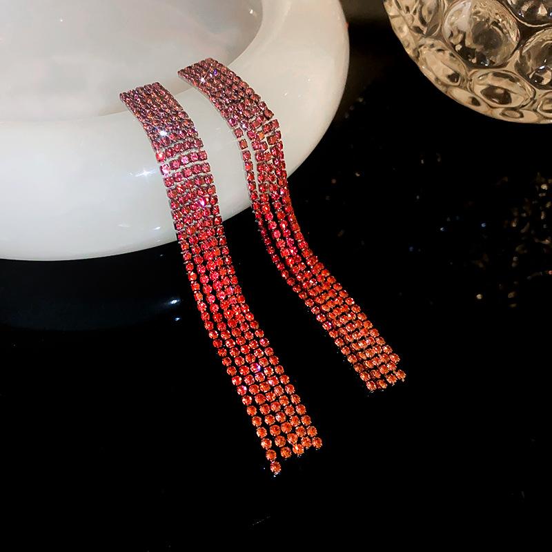

Silver Needle Diamond Fringed Metal Long Earrings European and American Niche Design Earrings Fashion High-end Earrings