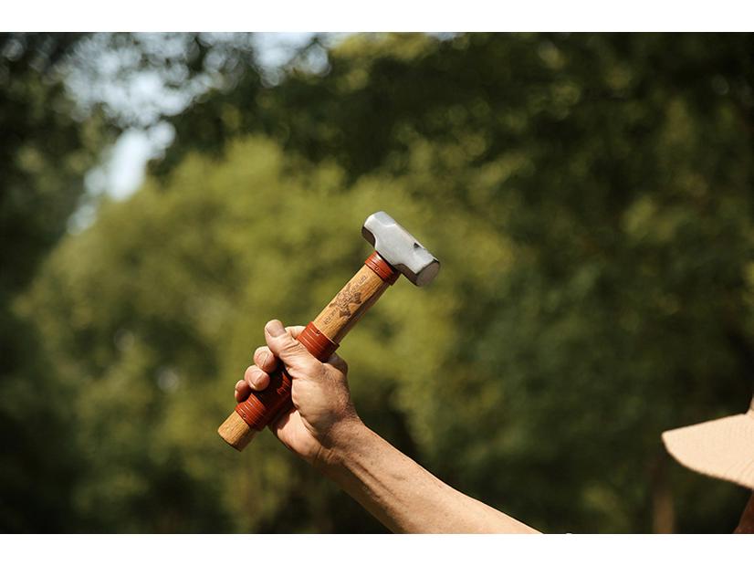 G&B Grumpy Bear Cowhide Handle Camping Hammer - Durable Forged Ground Nail Tool for Outdoor Craftsmanship
