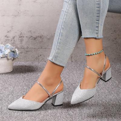 Nouvelles sandales à talons hauts grande taille tempérament niche bout pointu talon moyen demi-tête enveloppante petit talon haut une chaussure deux ports chaussures pour femmes