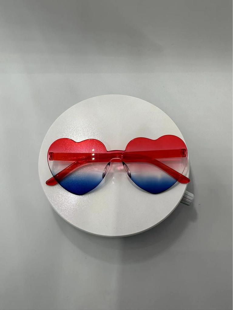 Peach Heart-Shaped Jelly Color Sunglasses: European & American Style