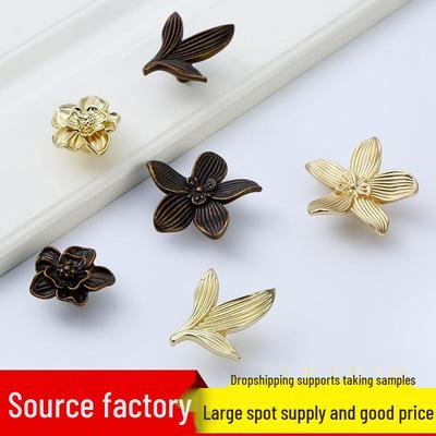 Antique Style Zinc Alloy Flower Handle for Drawers and Cabinets