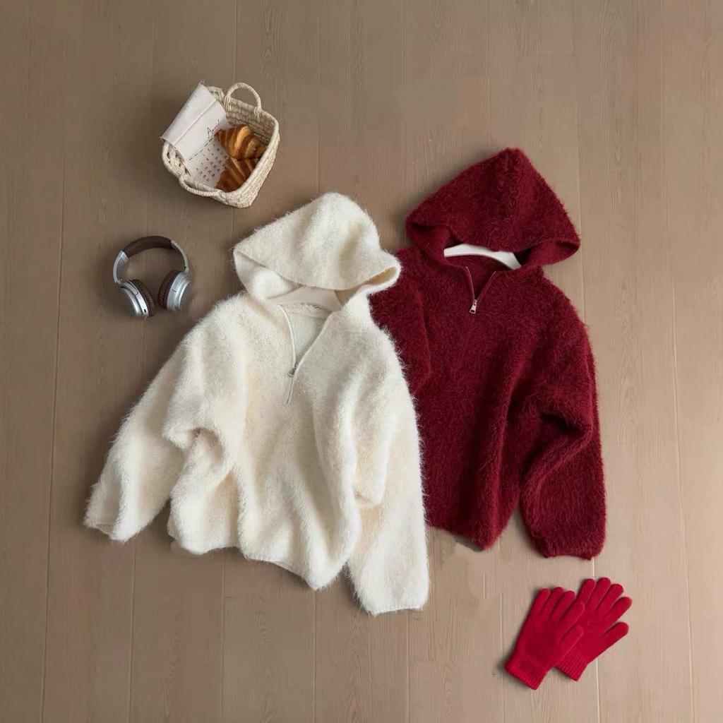 Korean Red Lambswool Brushed Half-Zip Hooded Knit Pullover Sweater for Women - Autumn/Winter Fashion.