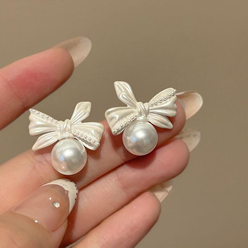 French Style Pearl Bowknot Earrings For Women Sweet Exquisite Irregular Bow Stud Earrings For Women Ear Buckle Party Holiday Jewelry Gifts