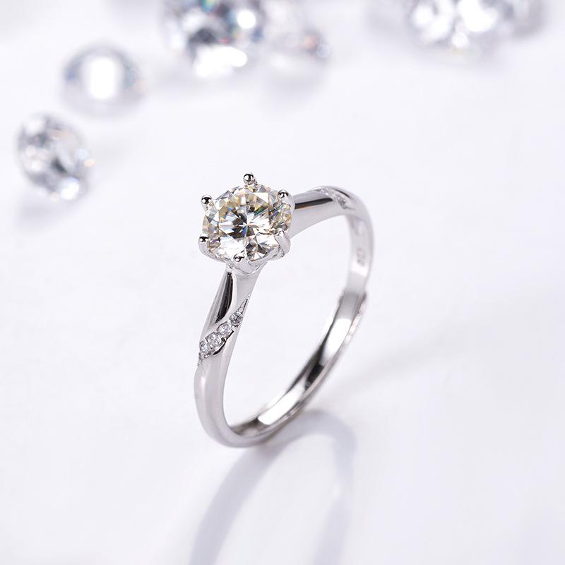 Ash Princess Moissanite Wedding Ring: S925 Sterling Silver, One Carat, Six-Prong, Fashionable Inlaid Confession Style.