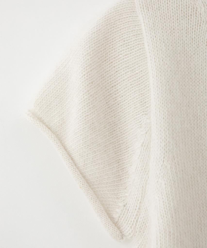 Sseomweeobeoteo Angora Half Knit - Ivory
