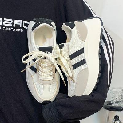 22 Thick-soled Heightening Simple Forrest Gump Shoes, Light and Breathable Casual Board Shoes