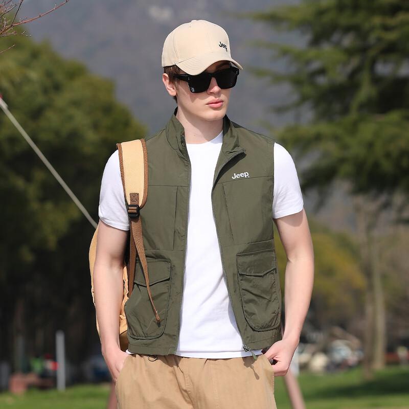 Jeep Men s Retro Outdoor Utility Vest XL