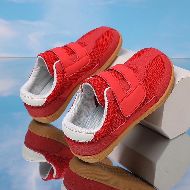 2025 Kids Retro Flat Bottom Sports Shoes with Magic Sticker and Soft Sole
