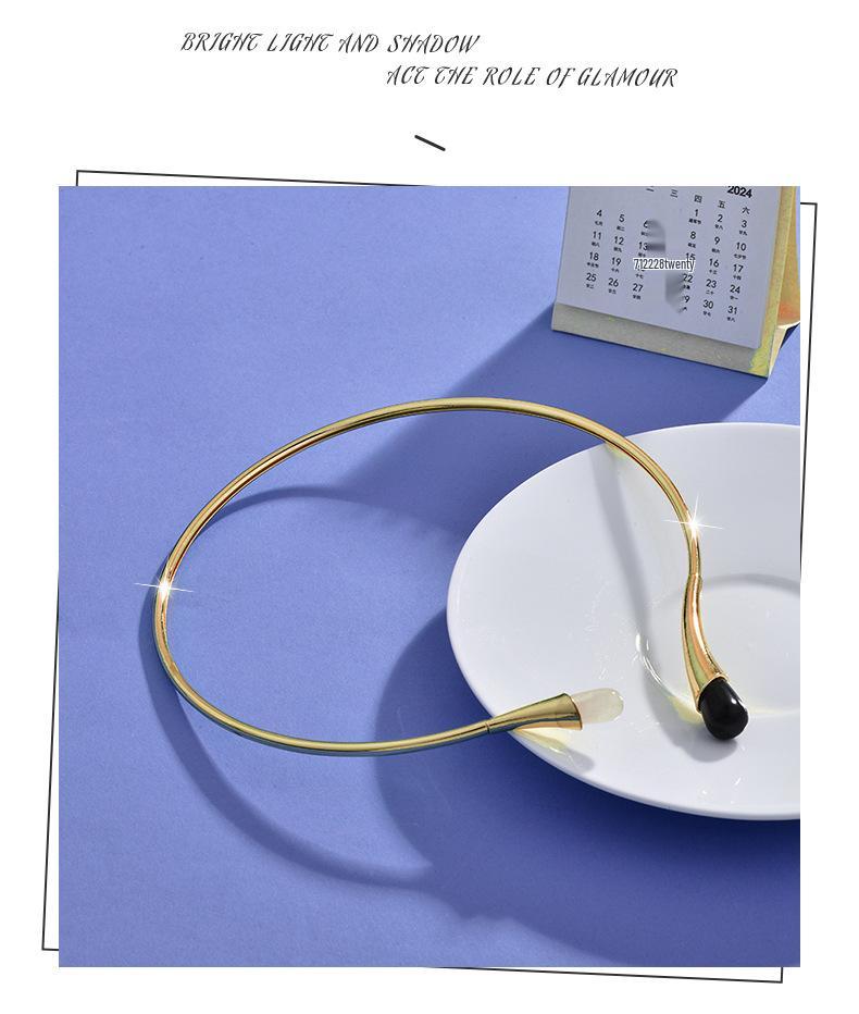 Natural Stone Teardrop Choker Necklace with 18k Gold Plating