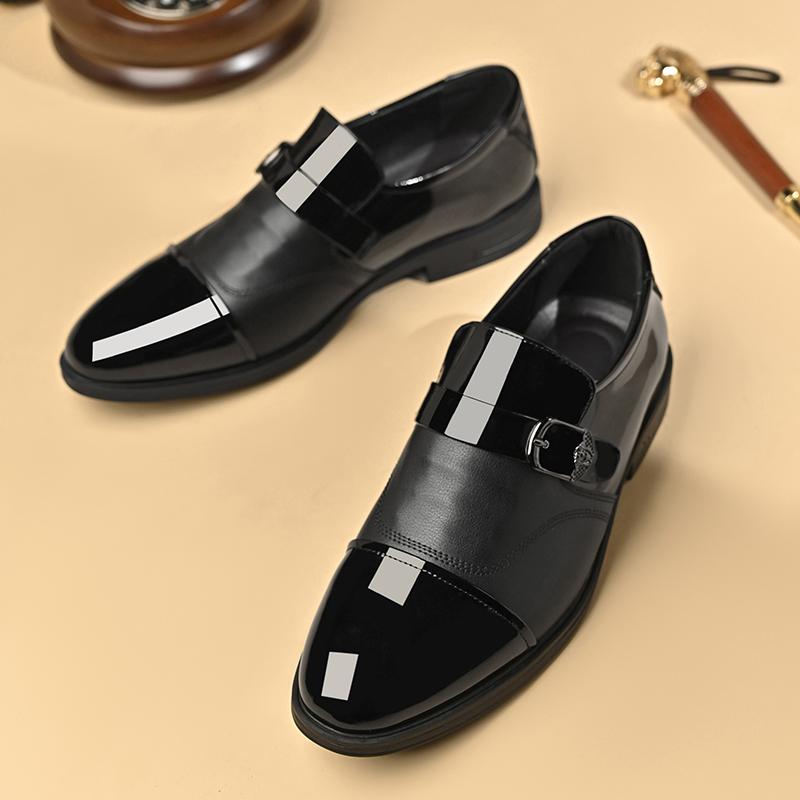 Fashion Italian Buckle Loafers Man Slip on Dress Shoes Stylish Leather Casual Shoes Elegantes Male Business Shoes Leisure Walk Footwear