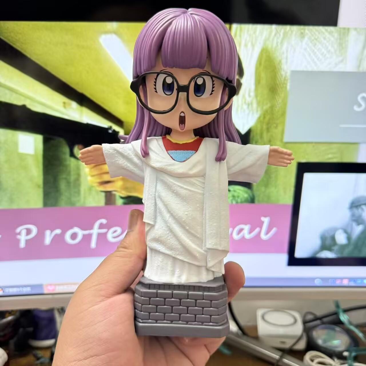 

Cute ARALE As Christ the Redeemer Anime Action Figure Toys 15CM no box