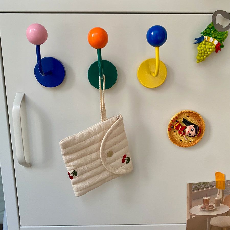 1PC Color Creative Magnetic Hook No Punch Magnetic Hook Kitchen Bathroom Door Refrigerator Strong Traceless Decoration