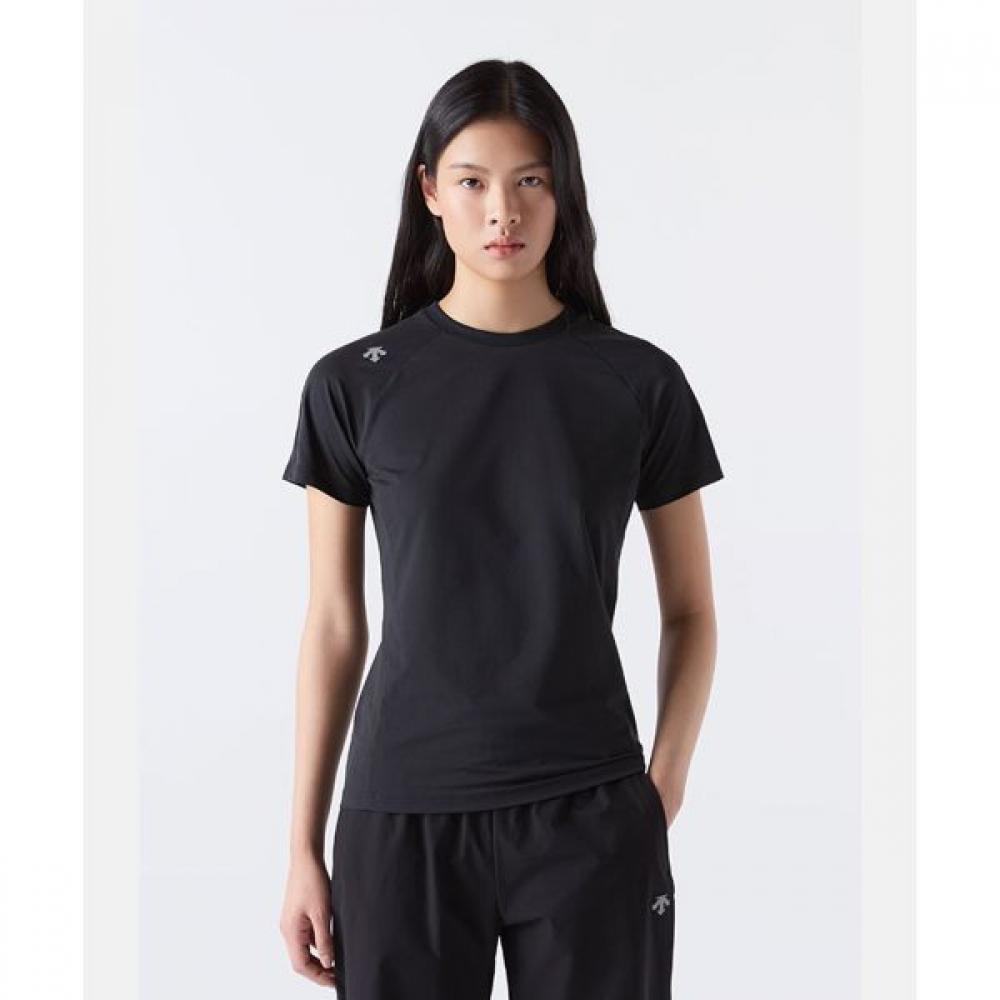 

Футболка DescenTe Running Quick Dry с коротким рукавом, черная BLK0BLACK/100