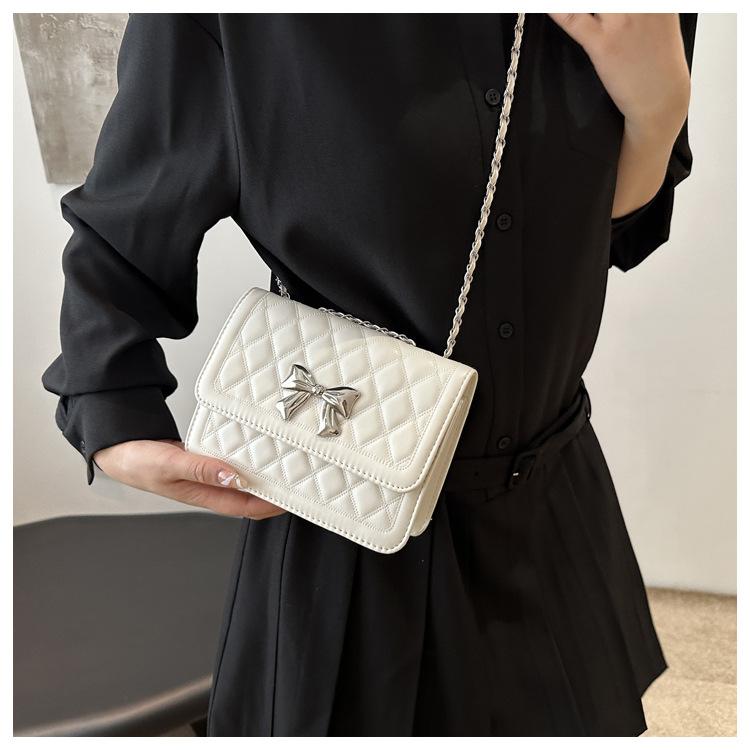 Fashion Rhombus Quilted Small Shoulder Bag Trendy Chain Crossbody Bag Casual Faux Leather Handbag for Women CLE
