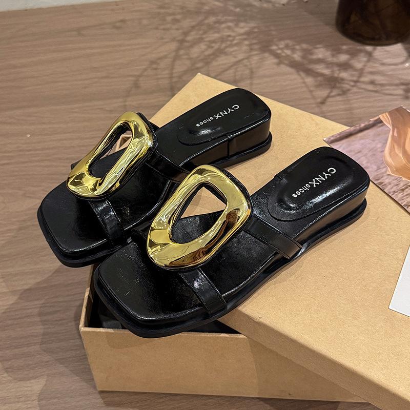 French Temperament Thick-bottomed One-word Women's Outer Wear 2025 Summer New Metal Buckle Retro Slope Heel Open-toed Cool Slippers