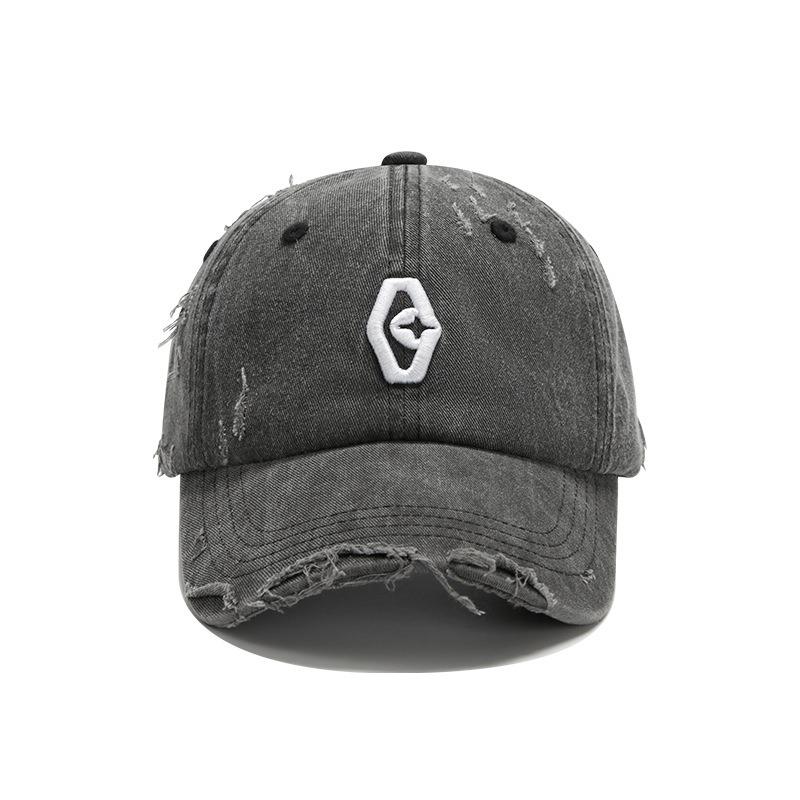 Washed gray cap, female broken edge, wide brim, soft top hat, letter sunscreen, baseball cap, male face is small and versatile