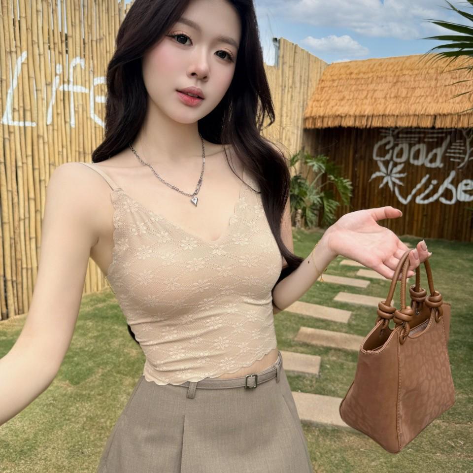 Seamless Lace Camisole with Fixed Cup and Beautiful Back Design