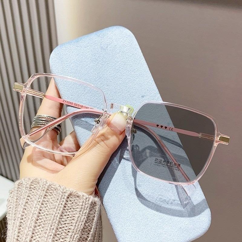 Anti Blue Light Farsighted Eyeglasses Translucent Discolored Reading Glasses Photochromic 0-+400