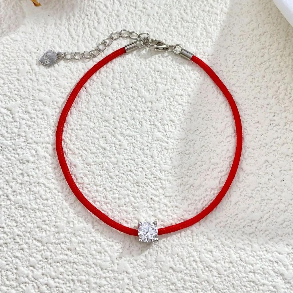 Bracelet Cordon Rouge en Moissanite Certifiée GRA de 0,5 Carat pour Femmes Bijou Minimaliste Cadeau de Saint-Valentin