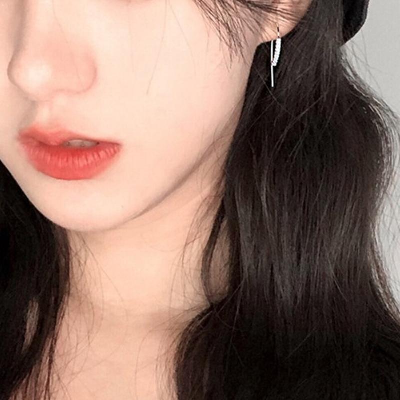 Stylish Geometric Ear Hangers with Sparkling Diamonds Portable Accessory for Fashionable Women Daily Casual Wear