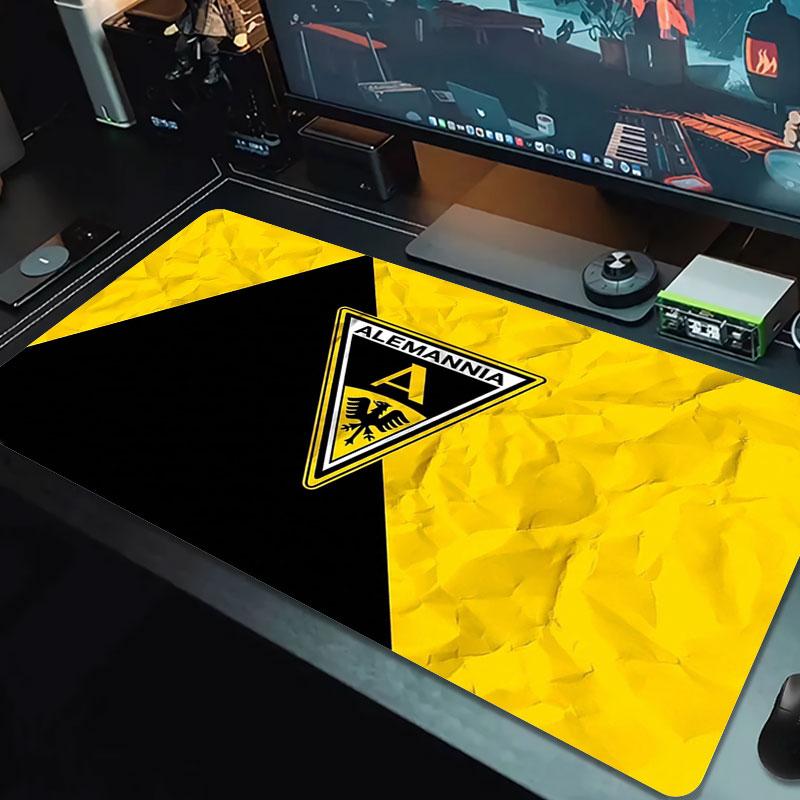Alemania Football Crest Large Size Mouse Pad Large Gaming Table Cushion Nonslip Laptop Tablet Big Mousepad Xxl Mat Mini Pc Playmat With Lock Edge