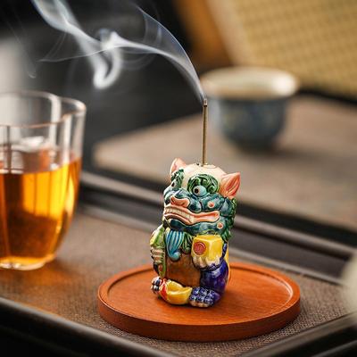 Chiński posąg lwa kadzielnica palnik porcelanowy miniatura z okrągłą tacą do jogi
