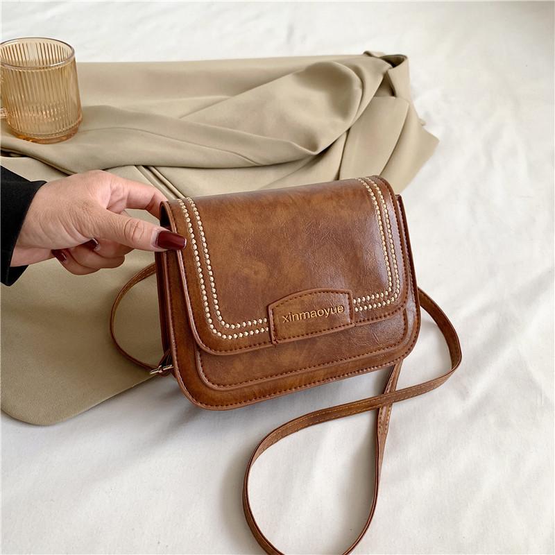 

Ретро повседневная маленькая сумка женская 2025 осень и зима дизайн текстура модная однотонная одно отделение маленькая квадратная сумка коричневый