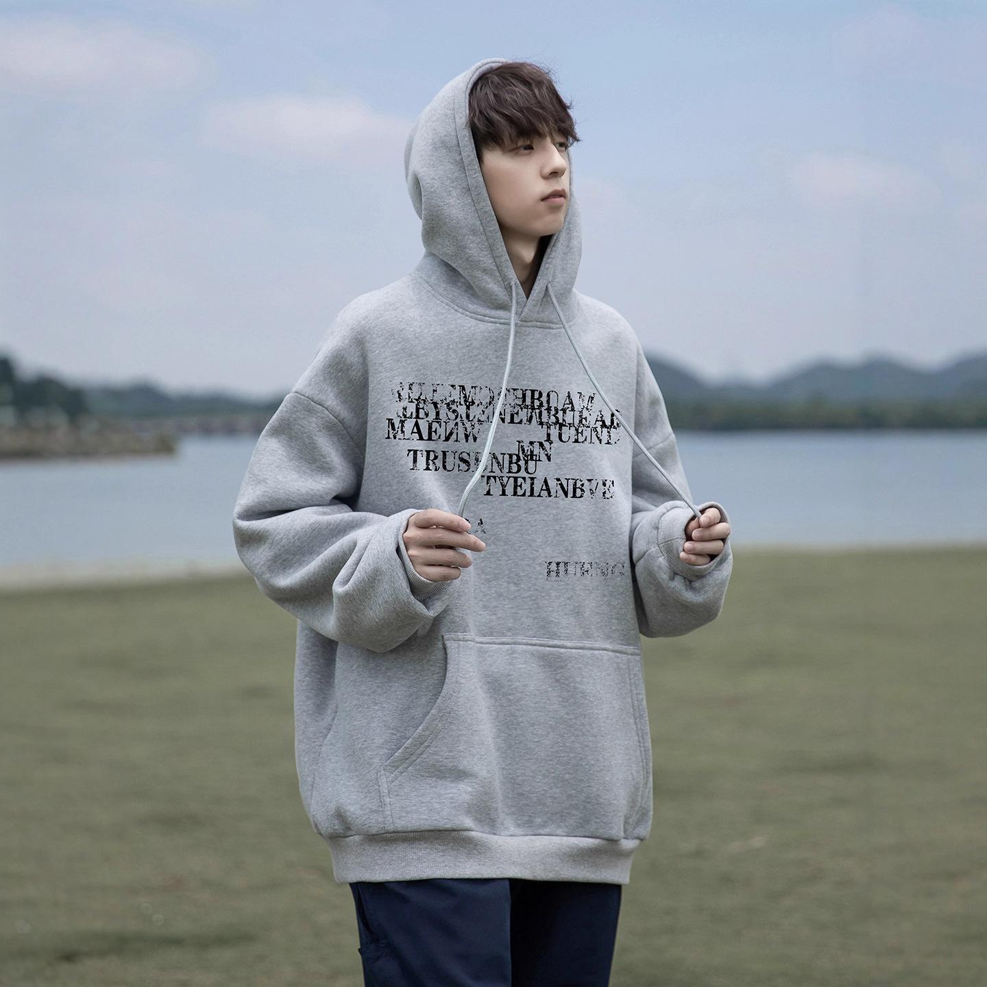 Мужской свитер с капюшоном с надписью, осенне-зимний, новый, с дизайном шнурка на шляпе, свободный, флисовый, утолщенное пальто 5XL светло-серый