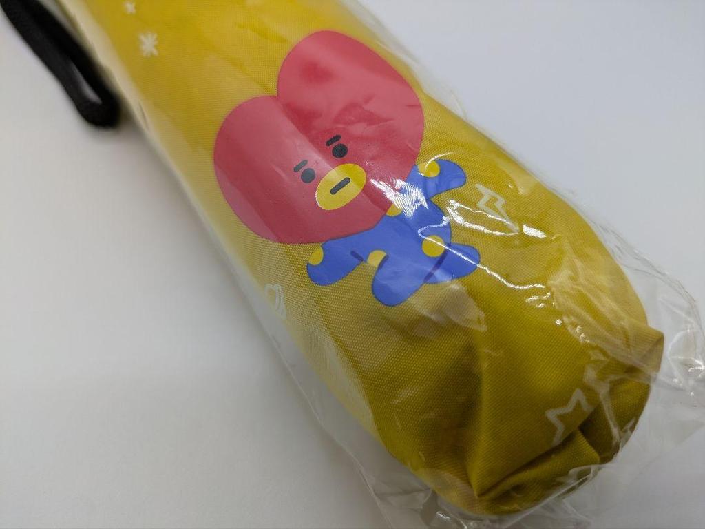 [USED] BTS Taehyung V TATA Folding Umbrella & (Bonus) Clear File Rainy Season
