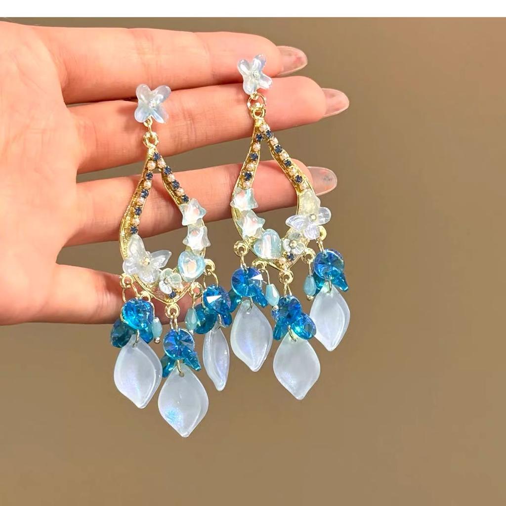 Clear Sky Island Holiday Style Blue Flower Tassel Earrings, Exquisite High-end Exaggerated Stud Earrings For Women