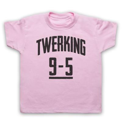 Twerking 9 To 5 Funny Slogan Twerk Dance Move Comedy Kids Childs T-Shirt