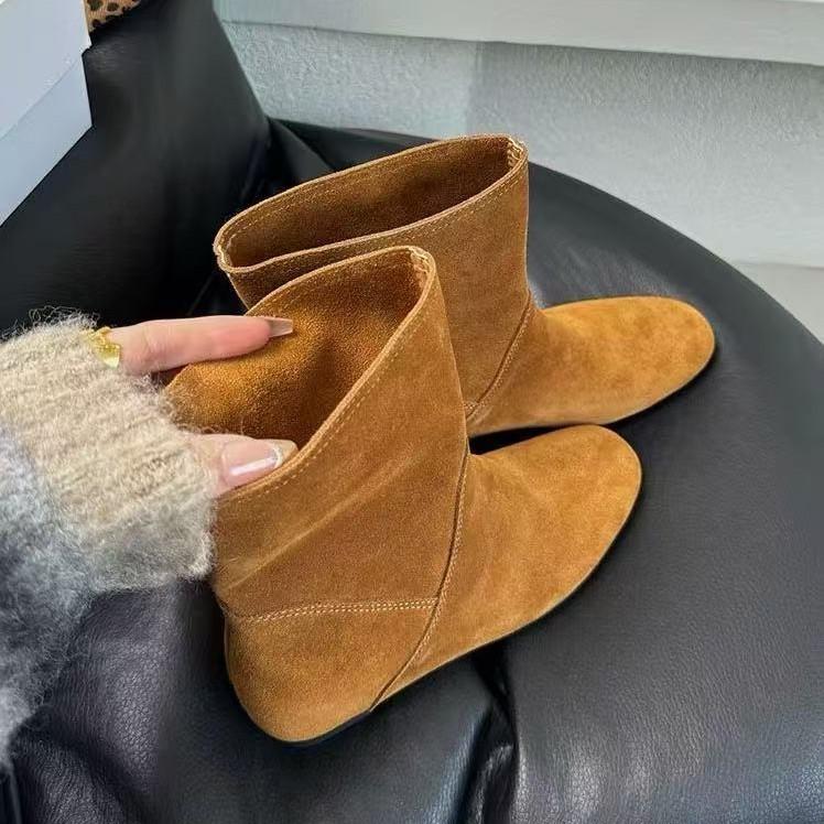Short Boots Women's Matte Cowboy Boots Knight Boots Sleeve 2025 British Suede French Retro New Inner Height Increase