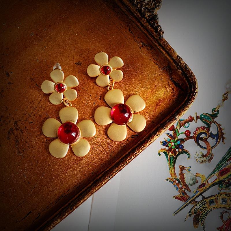 Vingate earrings retro court glazed flower stud earrings female silver needle