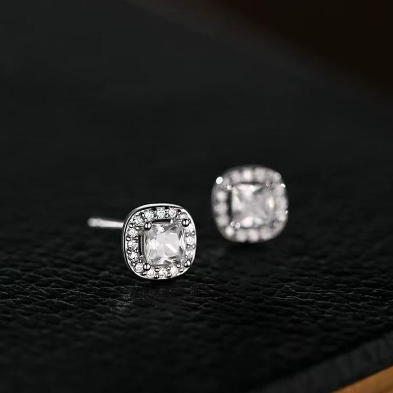 

Fudge Stud Earrings - A Niche, Minimalist and Luxurious New Style Pair of Earrings. High-end Women s Jewelry. Small