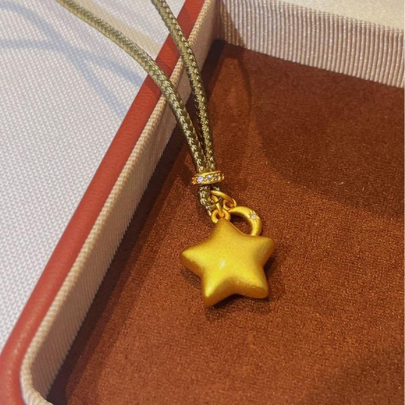 Gold Origami Star Pendant Necklace Niche Design Sense Exquisite Style High Value Versatile Necklace