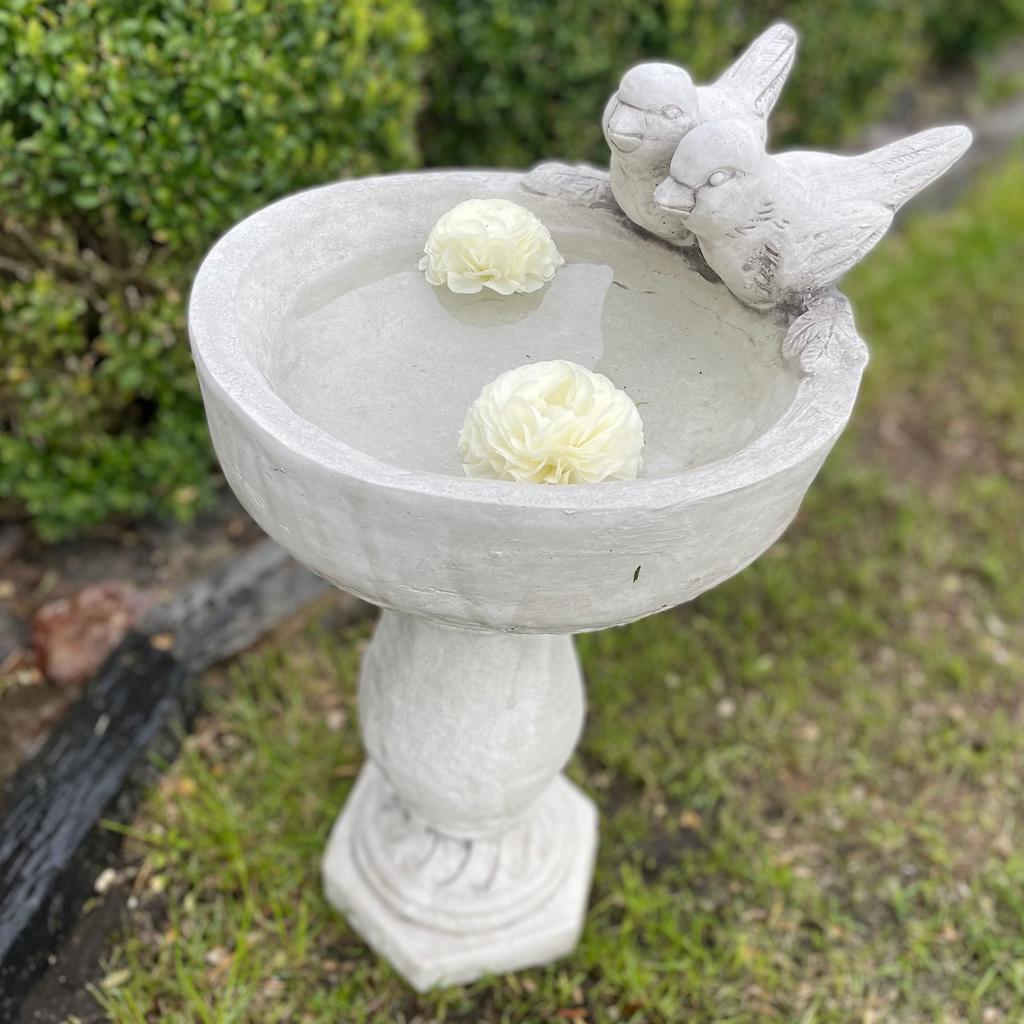 Concrete Bird Waterer with Decorative Column for the Garden
