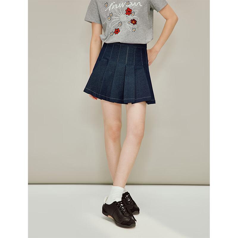 INMAN Retro High-Waisted Pleated Denim Short Skirt with Contrast Stitching