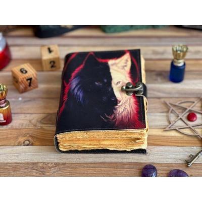 Taccuino Diario in Pelle Fatta a Mano con Lupi in Rilievo Quaderni per Scrivere Blocchi Appunti per Uomini e Donne Carta Antica Bianca Libro di Poesie Regalo di Natale