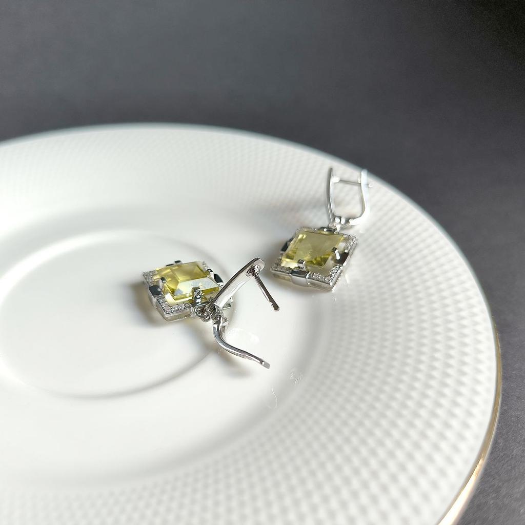 Silberne Ohrringe mit natürlichem grünem Quarz 10,08 ct, Zirkonia (2162292)